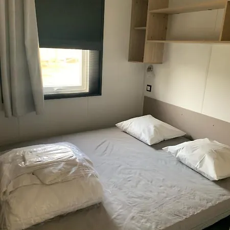 Mobil 4* La Falaise Kemping