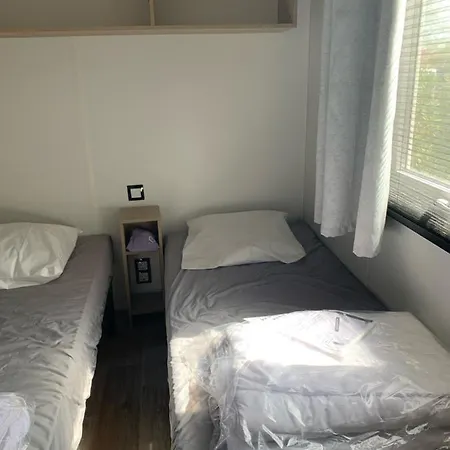 Kemping Mobil 4* La Falaise