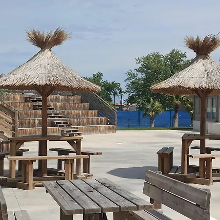 Kemping Mobil 4* La Falaise Narbonne-Plage