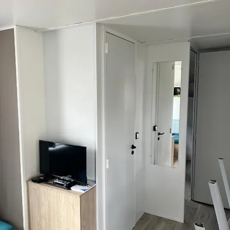 Camping Mobil 4* La Falaise Narbonne-Plage